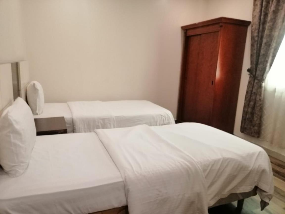 Апарт отель Loaloat Al Khobar 2 Furnished Units Экстерьер фото